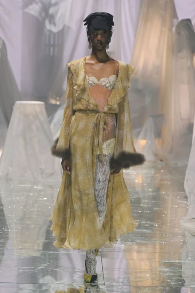 Look 23